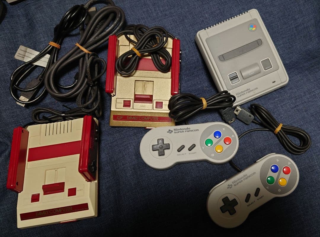 ニンテンドー クラシックミニ ファミリーコンピュータ　スーパーファミコン