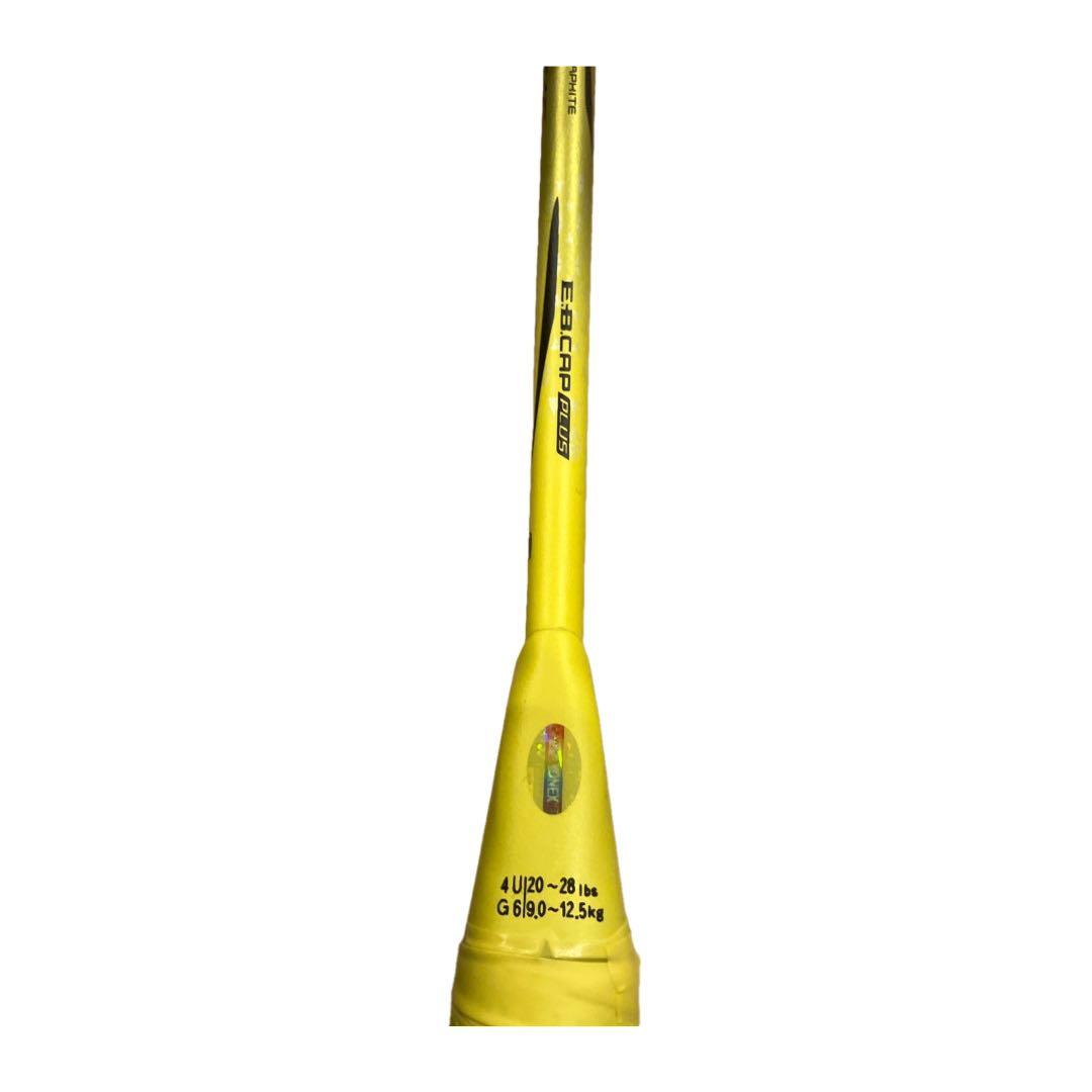 【超美品】　YONEX　ヨネックス　ナノフレア1000ゲーム　4UG6 早い者勝