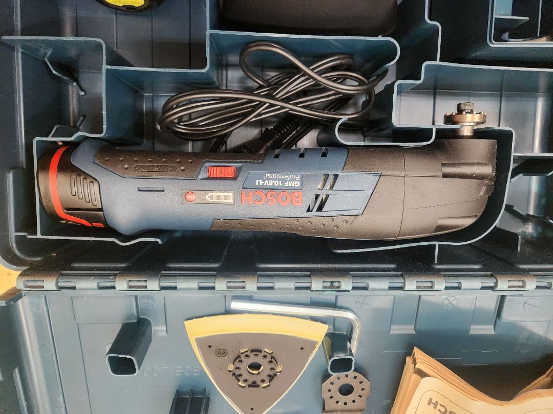 ​【美品】ボッシュ マルチツール GMF 10.8V-LI フルセット 動作確認
