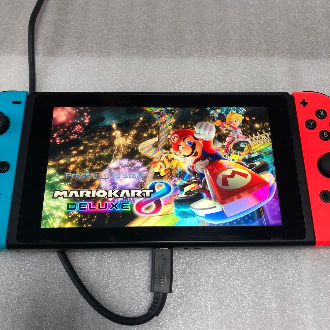 起動確認済初期化済 Nintendo Switch本体 2018年型です。
