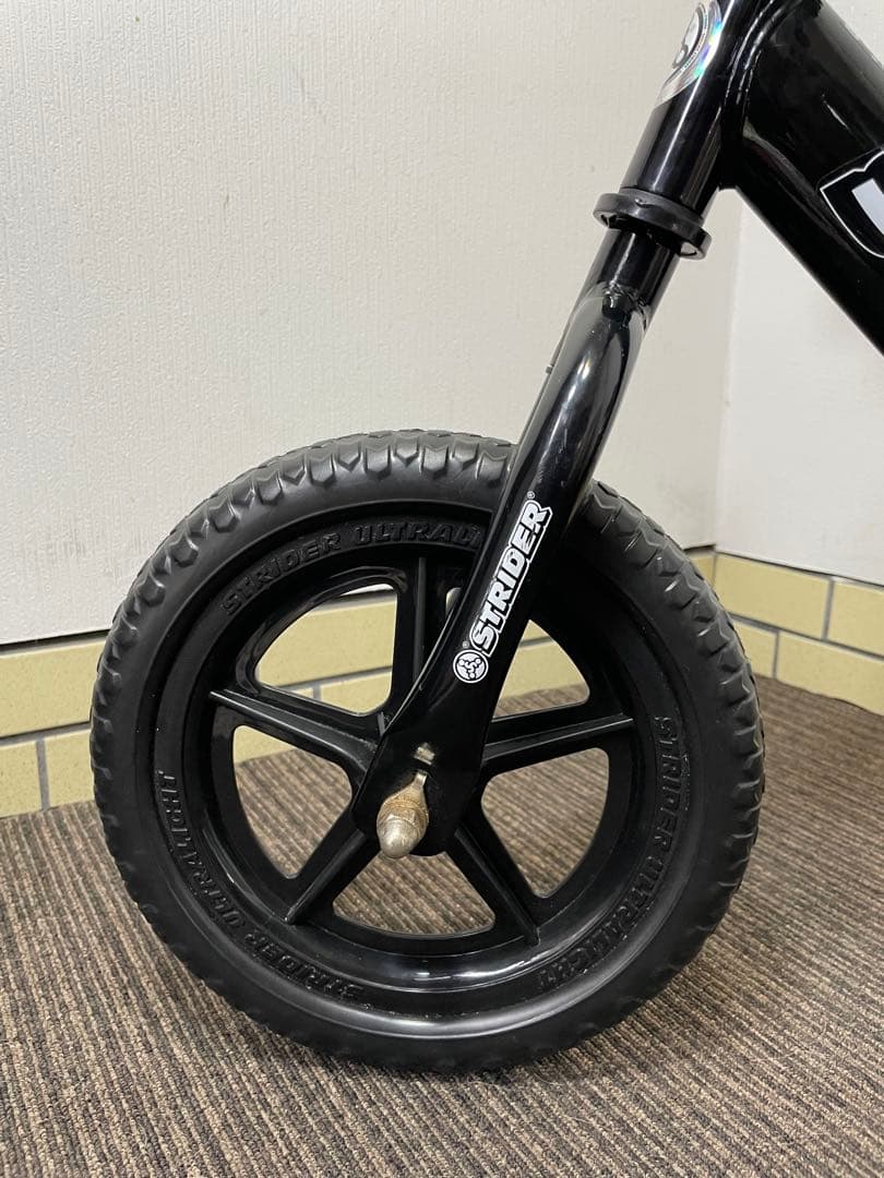 【極美品】 STRIDER SPORT ブラック 12インチ バランスバイク