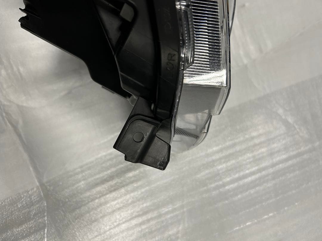 80 前期 ヴォクシー 左 LED ヘッドライト美品