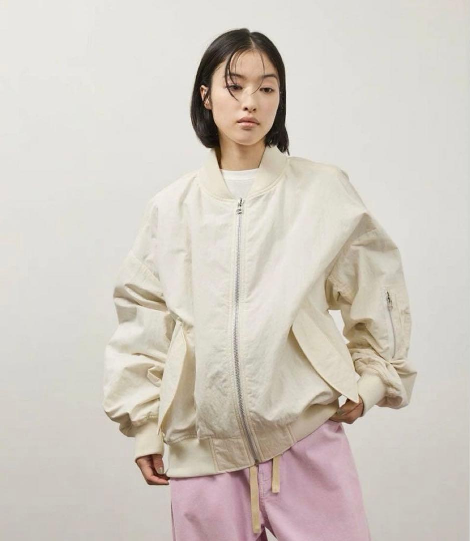 yucchi白一枚