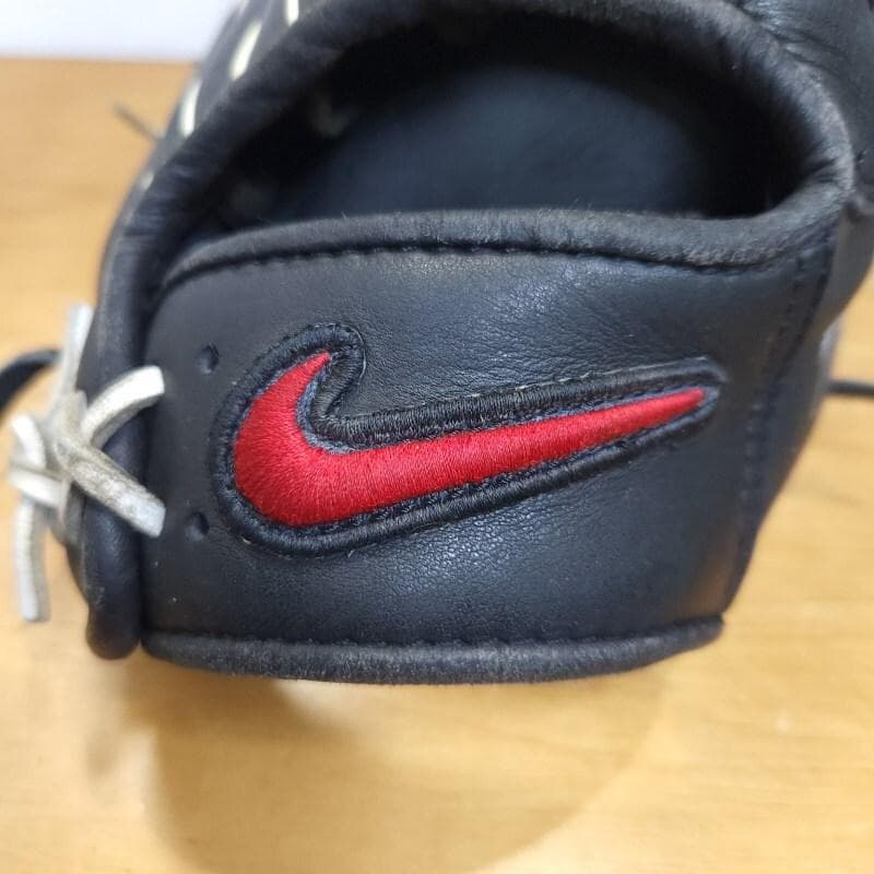 NIKE ダイアモンドエリート JAPAN 限定カラー 内野用 軟式グローブ