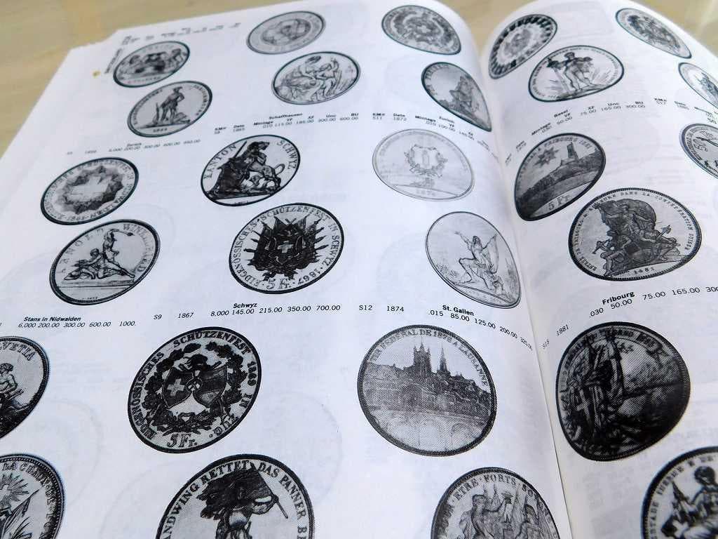 洋書 Standard Catalog of WORLD CROWNS