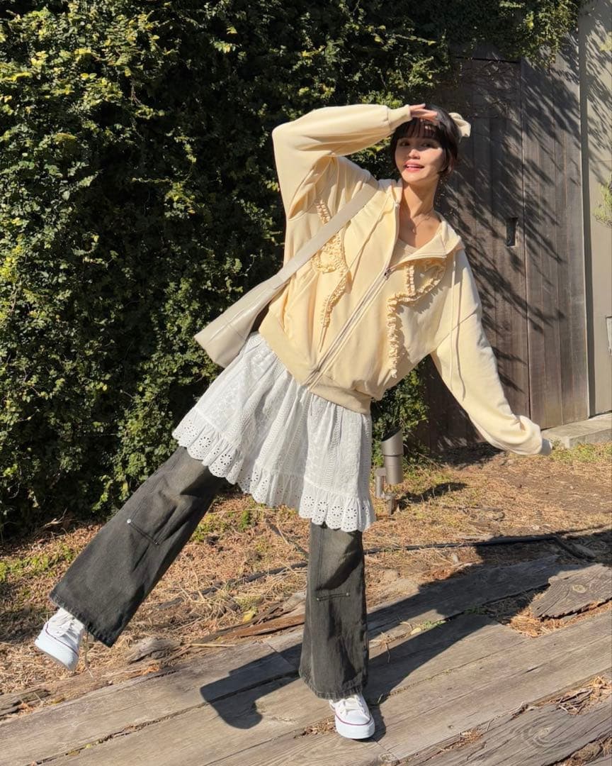 idem イデム heart frill hoodie／ハートフリルフーディ