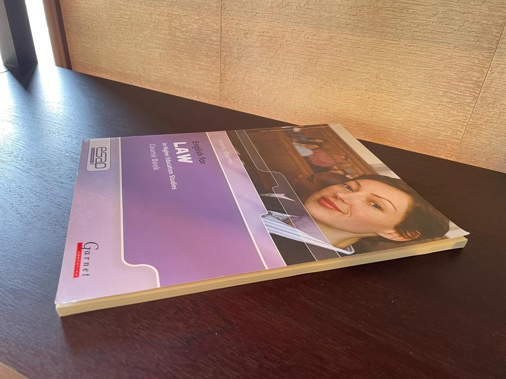【極美品・希少】「English for Law」教科書と指導書 (2冊セット)