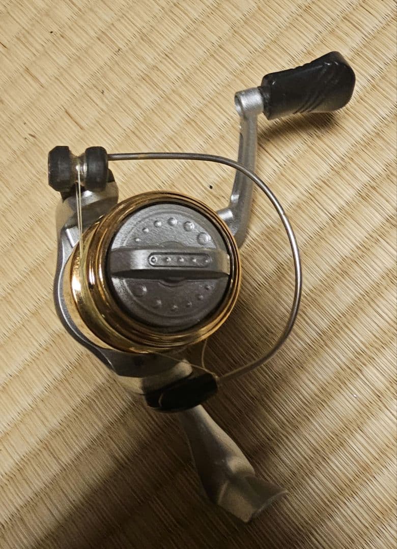 CUSTOM VALTOM JITS スピニングリール