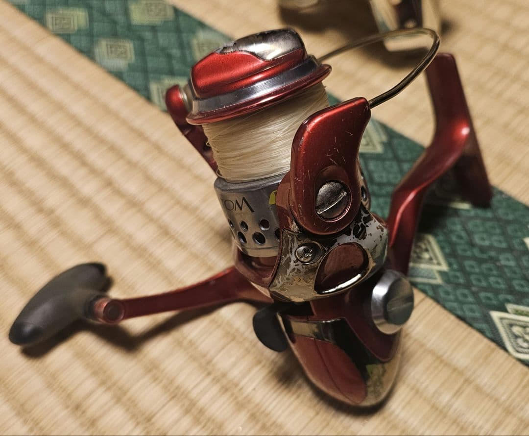 CUSTOM VALTOM JITS スピニングリール