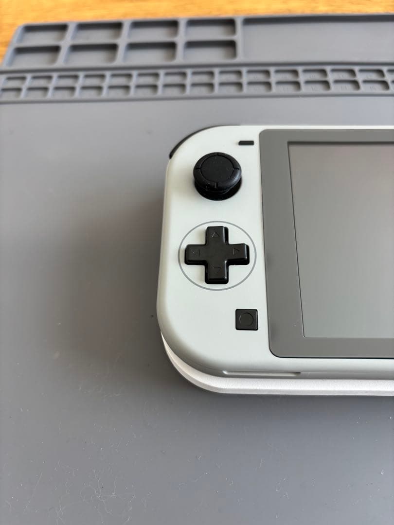 Nintendo Switch Lite本体　カスタム品　外装：スーファミ仕様
