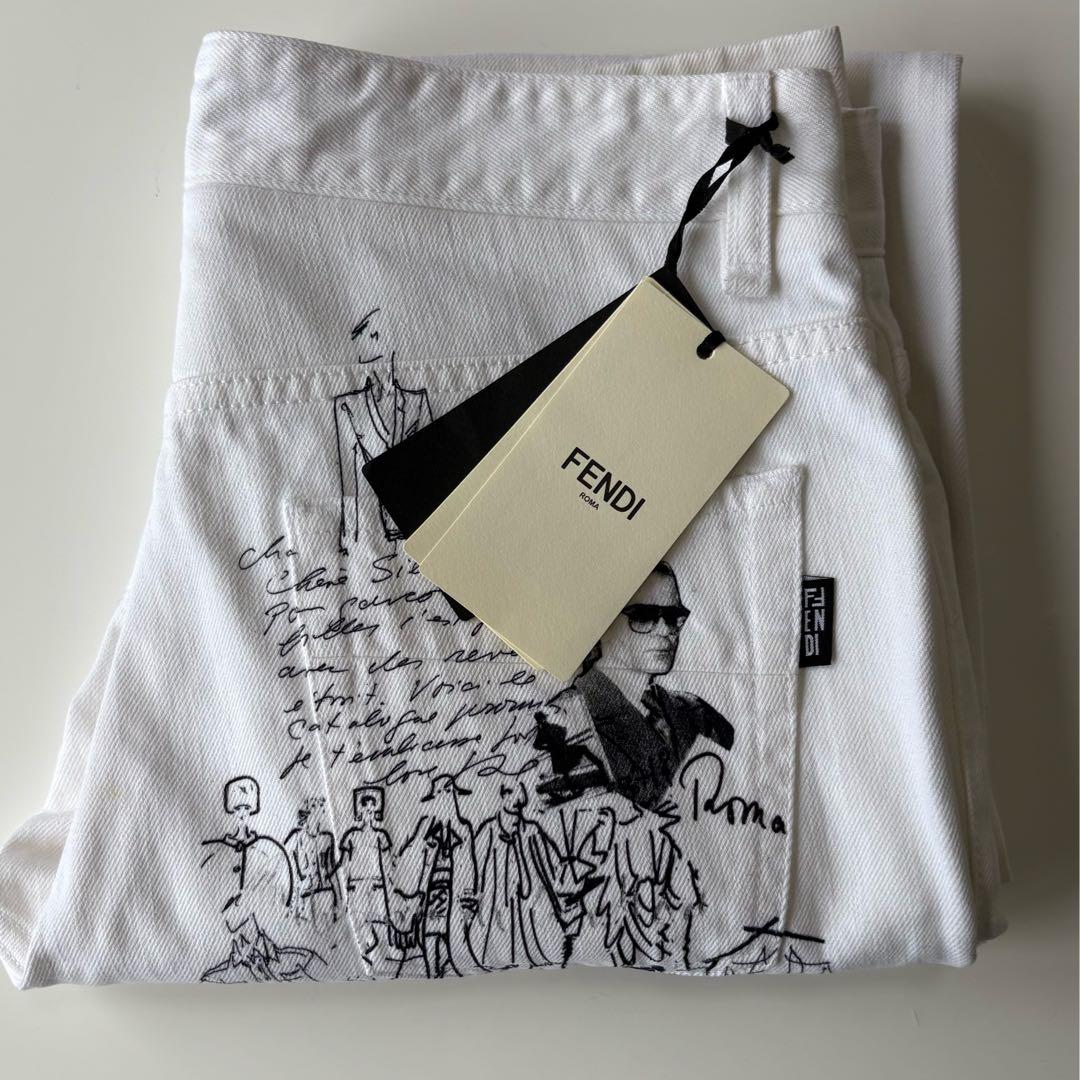 FENDI未使用Karl collage White Jeans（画像7確認）