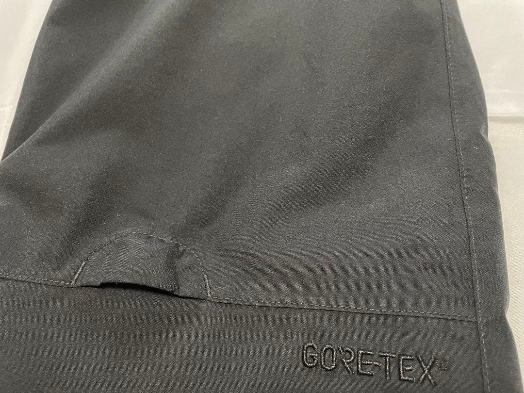 【美品】 BURTON GORE-TEX Reserve ビブパンツ S