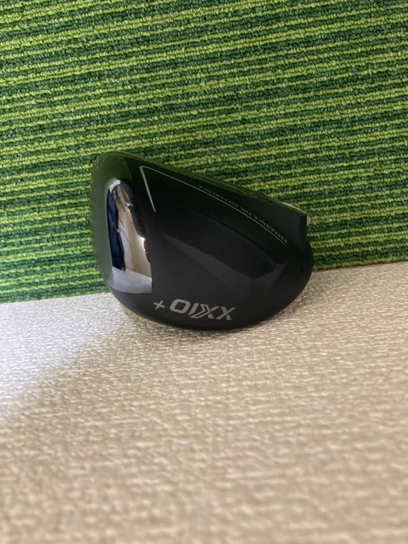 ゼクシオ14+ドライバー 9° ヘッド 保証書 ヘッドカバー付き