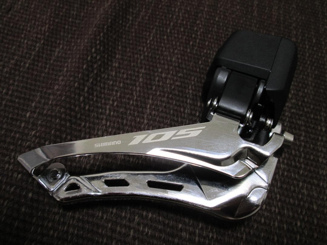 FD-R7150 シマノ 105 Di2 フロントディレーラー