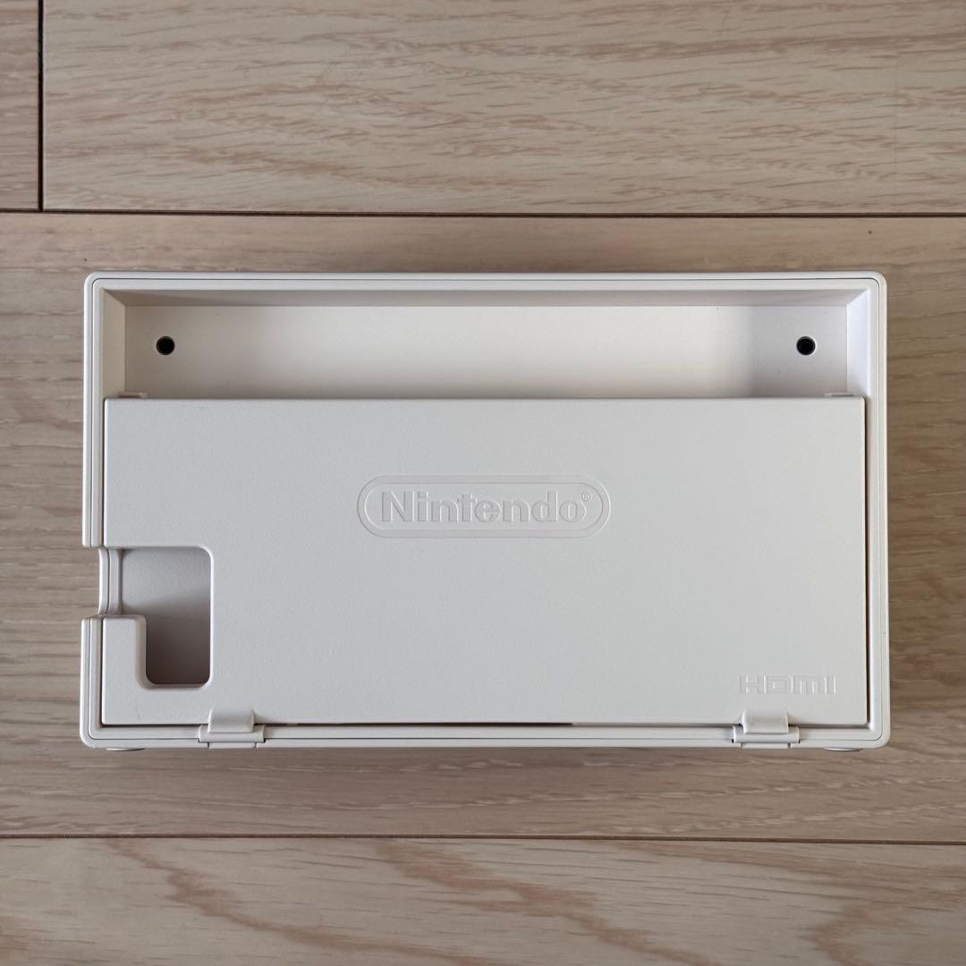 【美品】Nintendo Switch あつまれ どうぶつの森デザイン