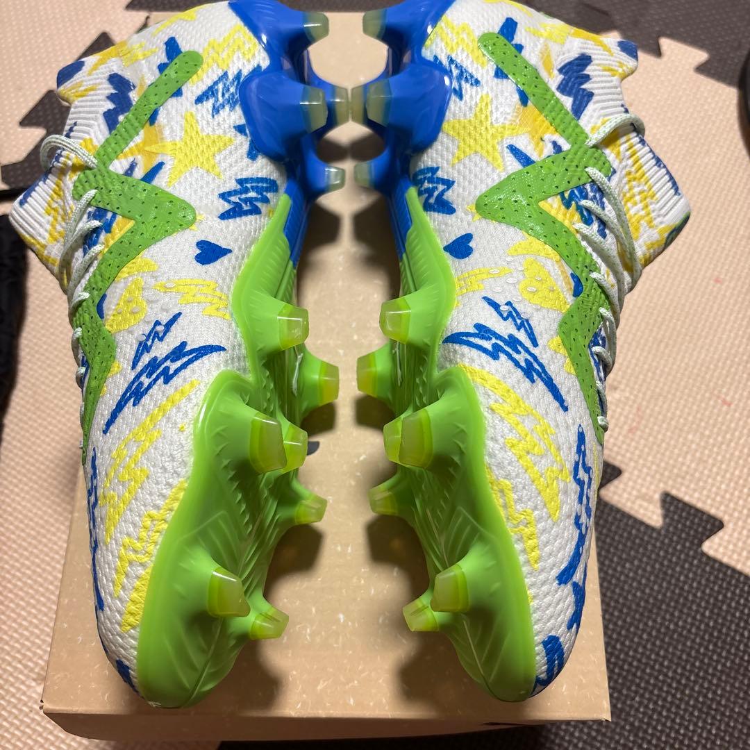 プーマサッカースパイク　フューチャー　ネイマール　FG/AG