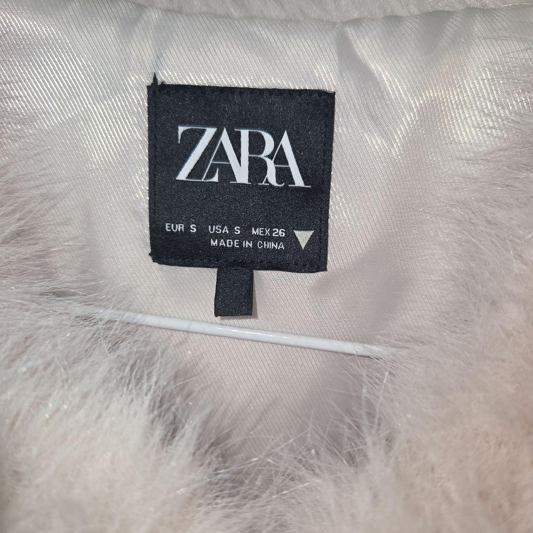 ZARA ショート フェイク ファー ベスト ライトベージュ
