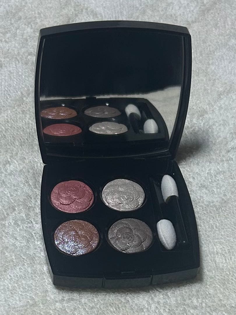 【特別限定品】CHANEL シャネル レキャトルオンブルユートピア387 未使用