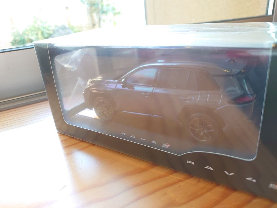 【GRスポーツ】新型RAV4　GRスポーツ　アーバンロック　カラーサンプル