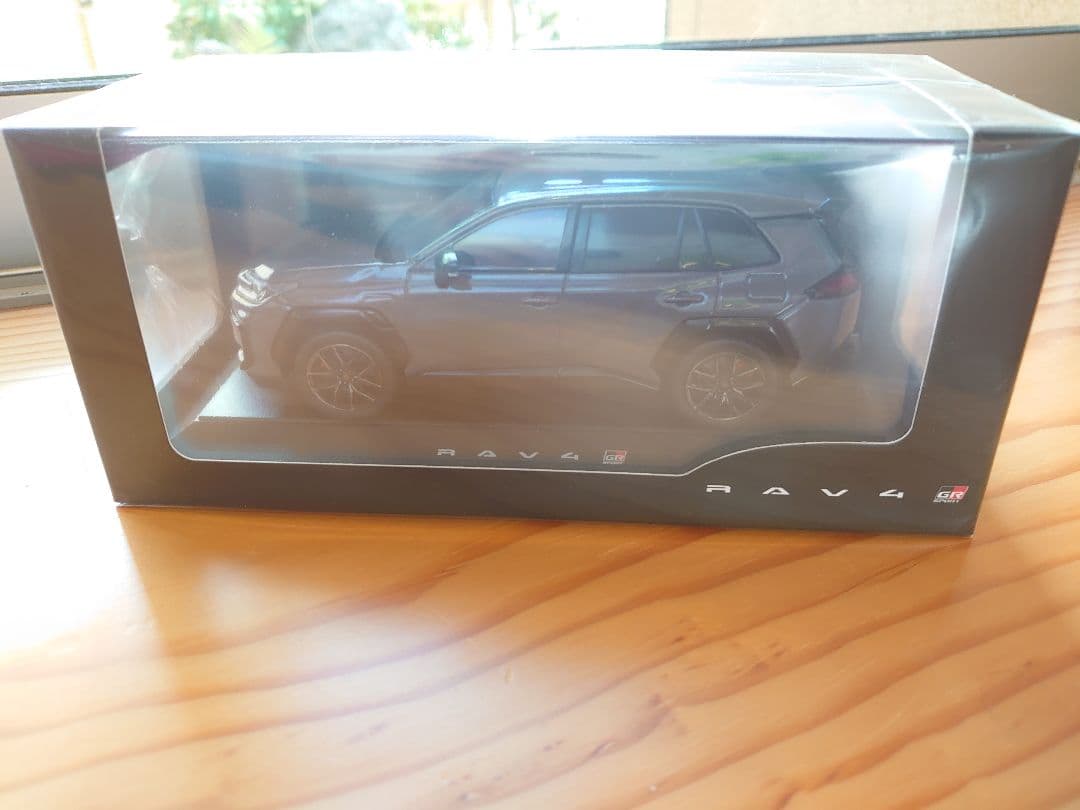 【GRスポーツ】新型RAV4　GRスポーツ　アーバンロック　カラーサンプル