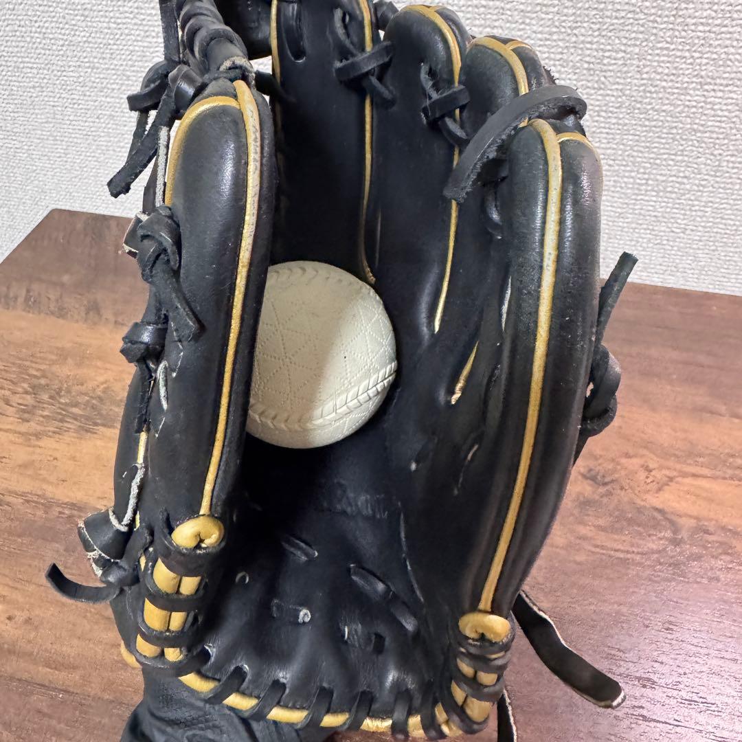 Wilson ウィルソン　オールラウンド　グローブ 軟式 黒×金 土手紐抜