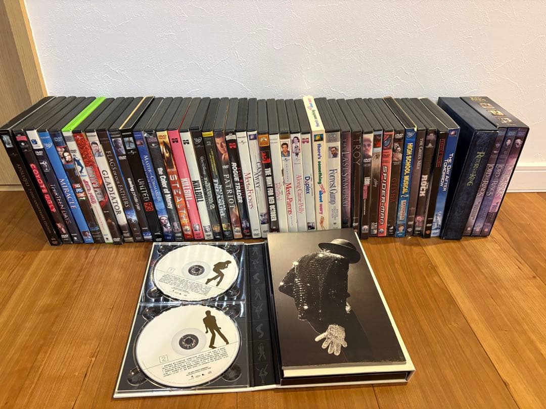 DVD まとめ売り 計98枚➕DVDプレーヤー（リージョンフリー）