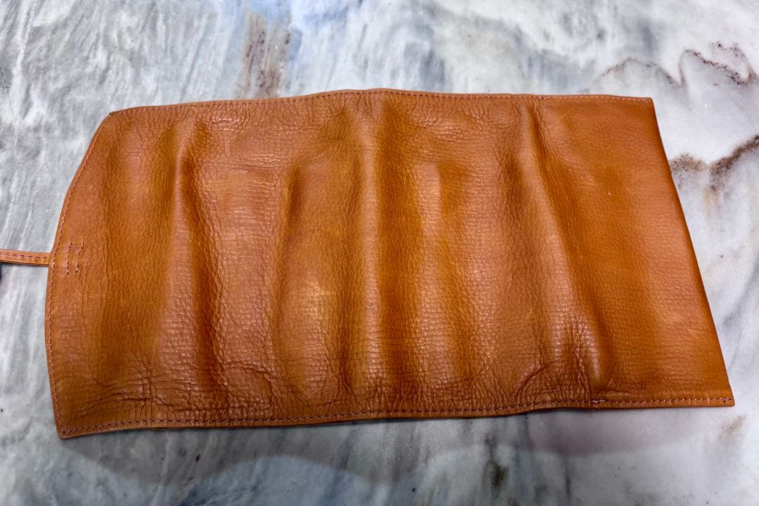 美品 パイロットファスナー付ロールペンケース Pensemble（ペンサンブル）