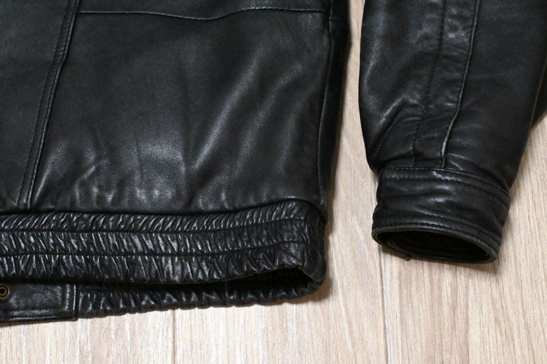 古着　VALENTINO レザージャケット　チンスト付き