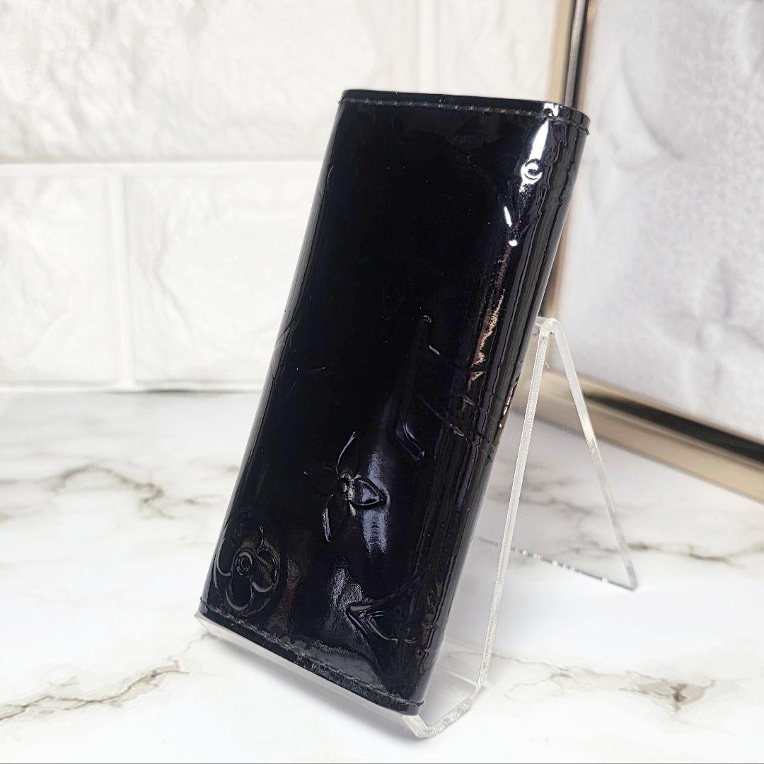 ルイヴィトン LV ブラック エナメル パテントレザー キーケース