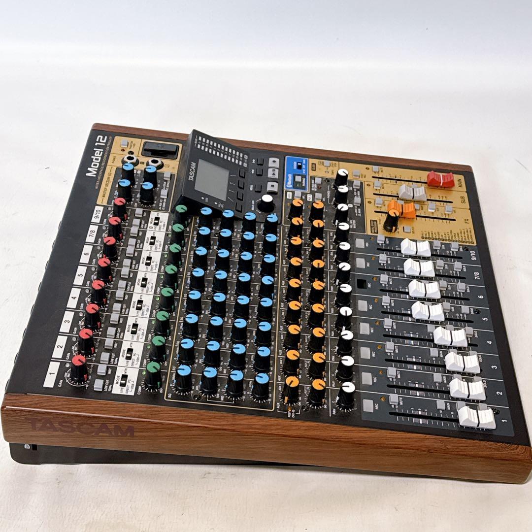 【動作品】TASCAM レコーディングミキサー MODEL12 ケース付属