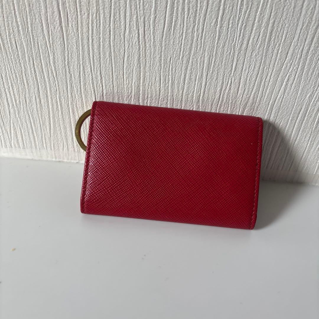 PRADA レッド サフィアーノレザー キーケース
