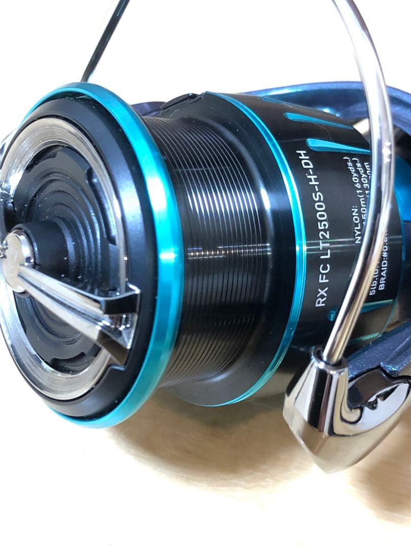 Daiwa 23エメラルダス リールRX FC LT2500S-H-DH