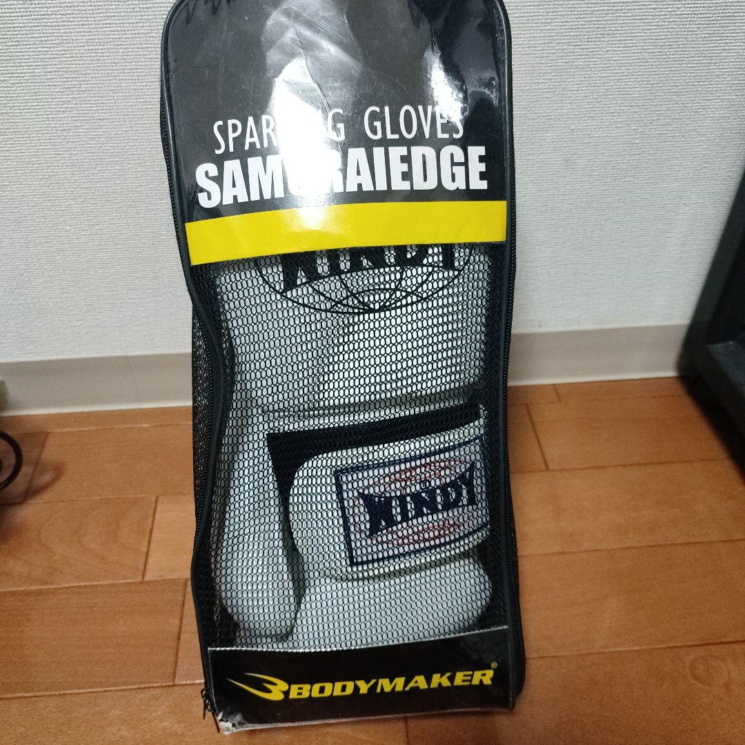 WINDY ボクシンググローブ 10 oz ホワイト