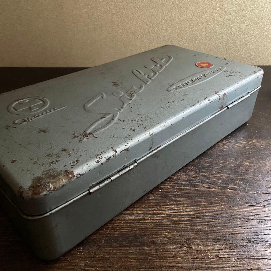 ビンテージ　工具箱　昭和レトロ　スチールケース