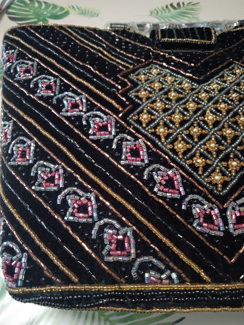 ビーズ刺繍✿黒✿パーティーバック