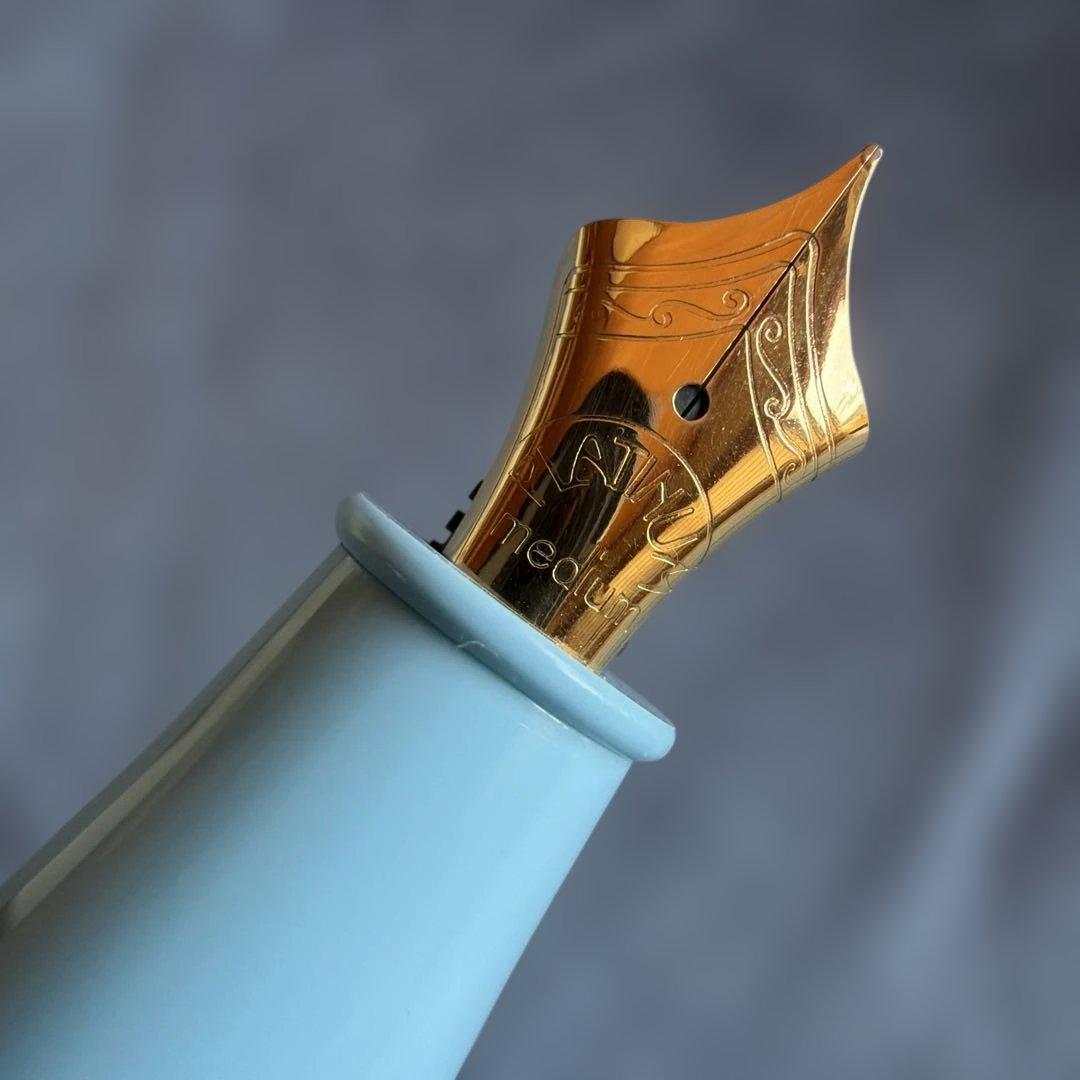 n*u様 プラチナ万年筆　グラマー(ブルー)