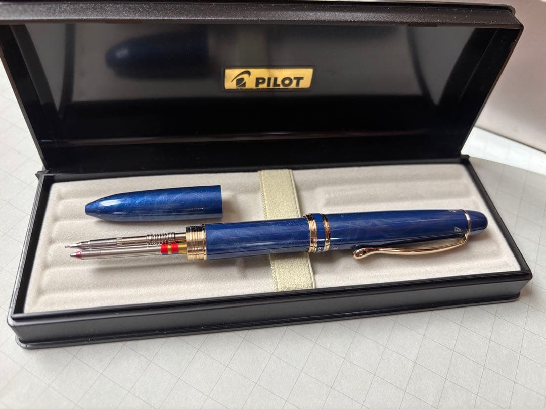 廃盤 PILOT パイロット 3+1 exect 多機能ペン 専用ケース付き