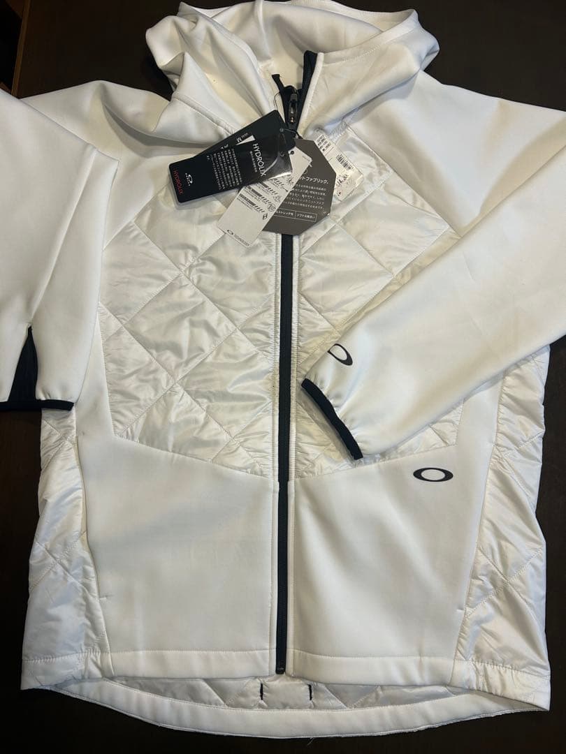 Oakley メンズアウター　中綿ジャケット ホワイト 防寒・キルティング