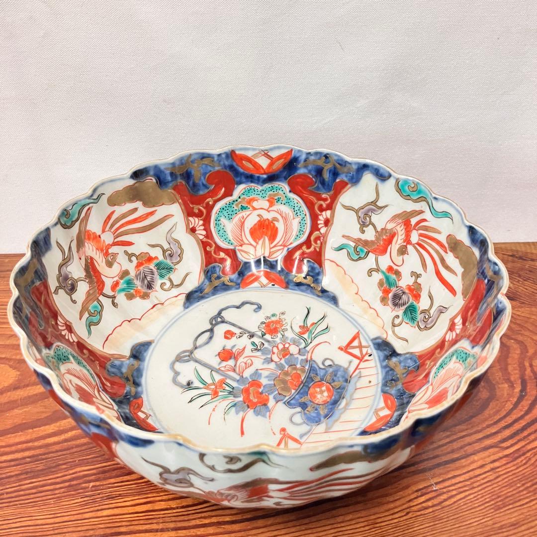 明治伊万里　錦手籠花・鳳凰柄　大鉢　直径22cm 高さ10cm 骨董器　卍銘