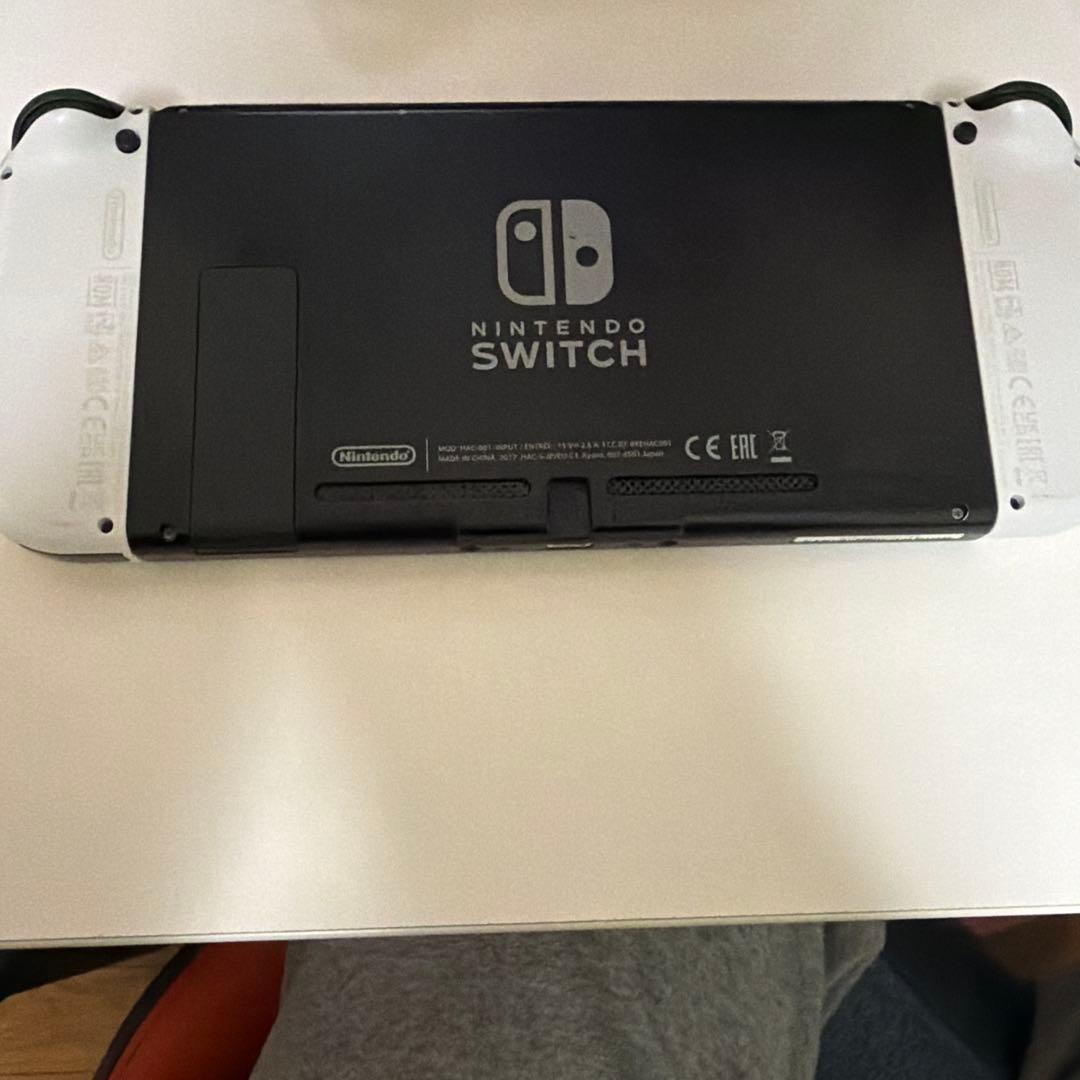 Nintendo Switch 本体 ホワイト/ブラックセットコントローラー付き