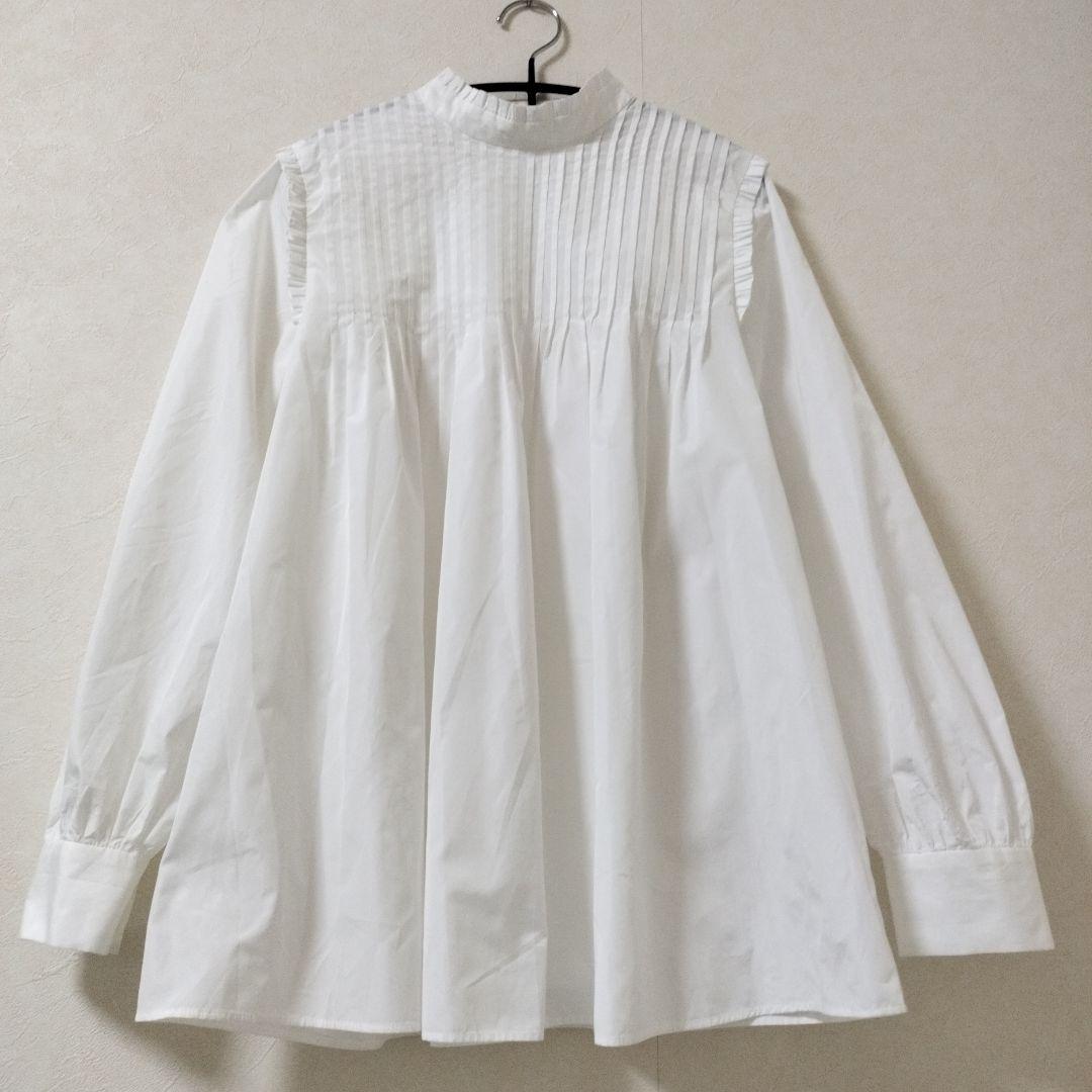 美品UNITED ARROWS Pタフタフリルハイネックブラウス