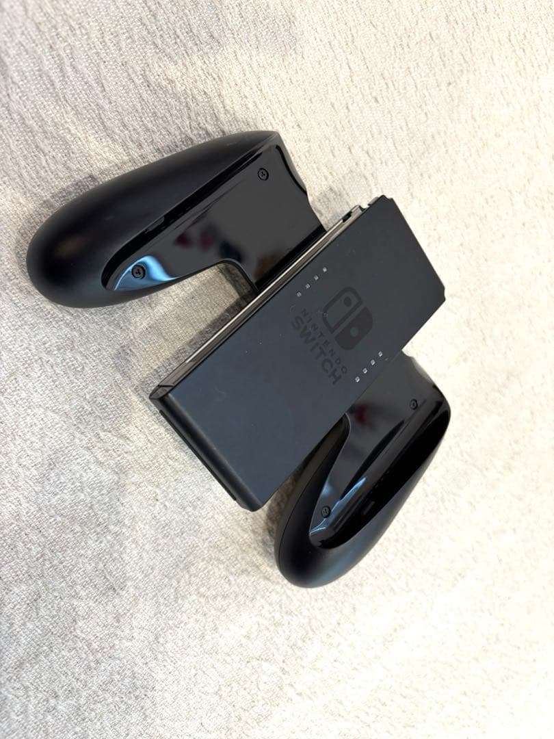 き*ょ様 Nintendo Switch 本体 青/赤