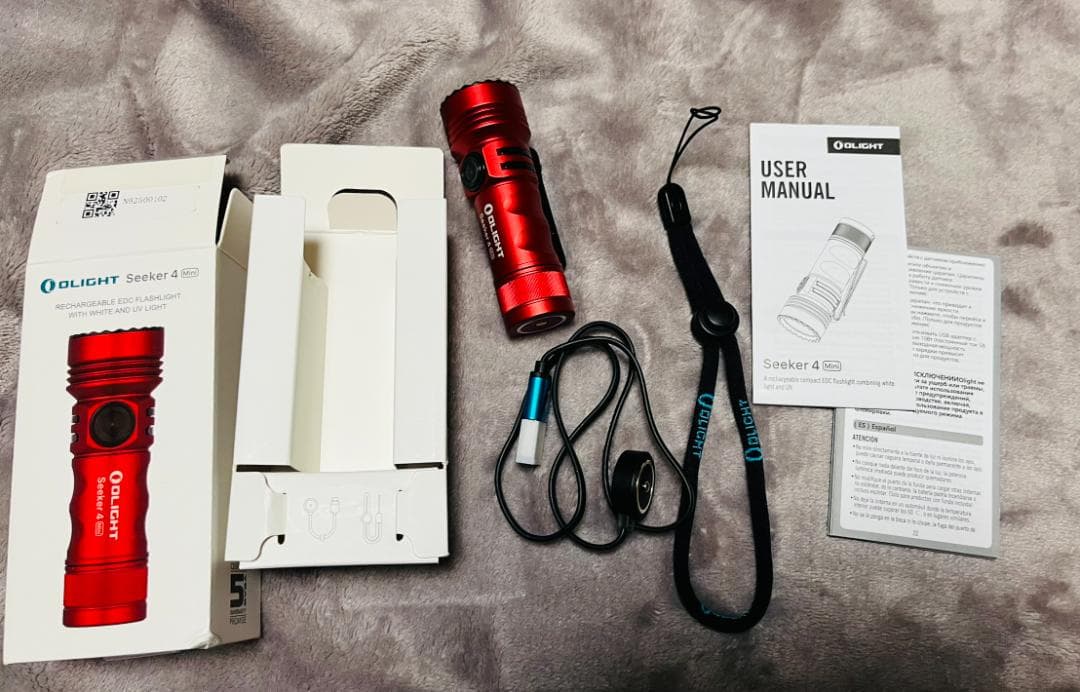 Seeker 4MiniUV懐中電灯オーライト防水OLIGHT1200ルーメン