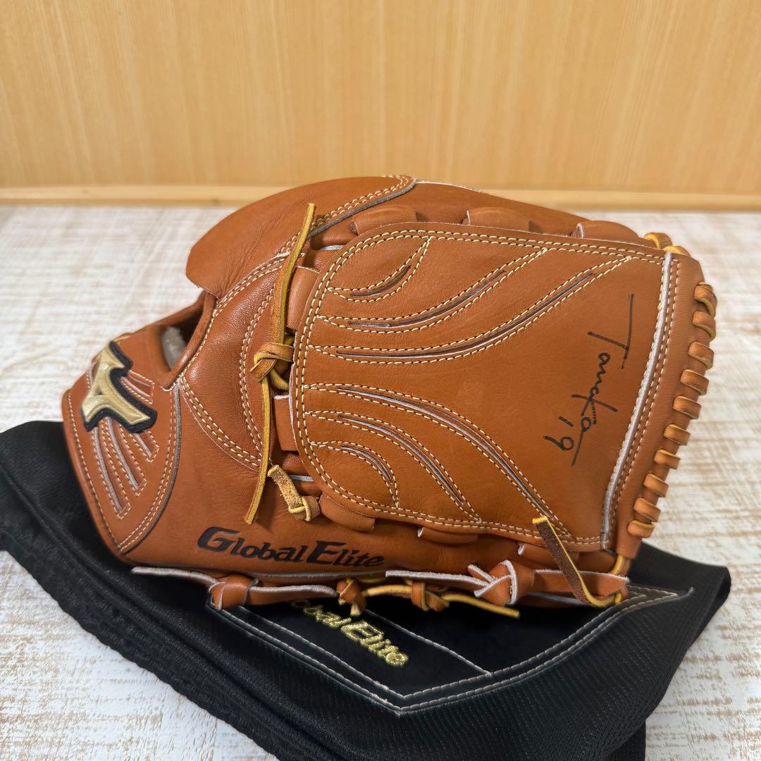 Mizuno グローバルエリート　硬式　投手用グローブ　サイン入り