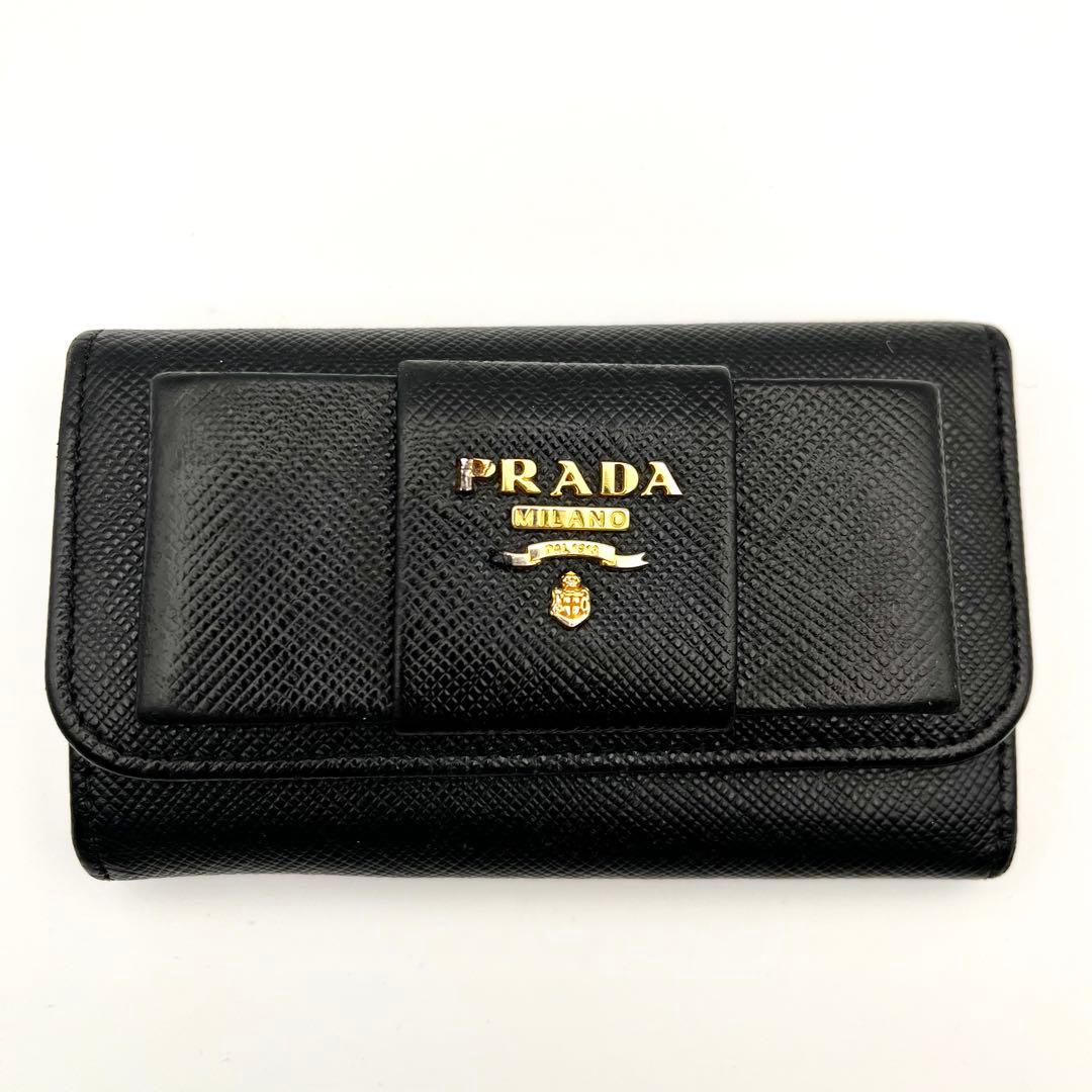 PRADA フィオッコ 6連キーケース ブラック レディース