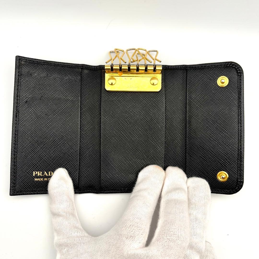 PRADA フィオッコ 6連キーケース ブラック レディース