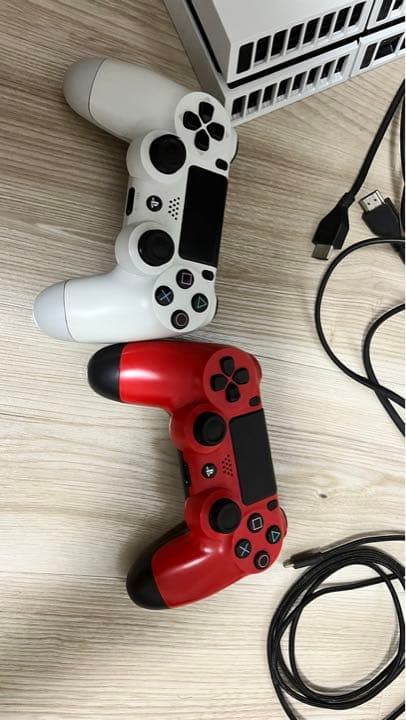 美品PS4 本体CUH-2000Aプレイステーション4このまま遊べるセット