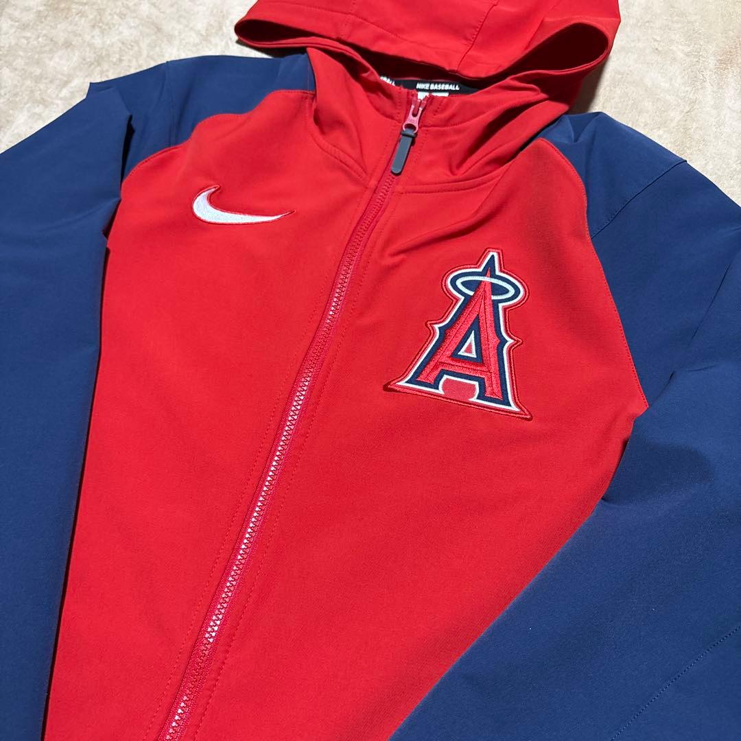 MLB ロサンゼルス・エンゼルス　フード付きジャケット