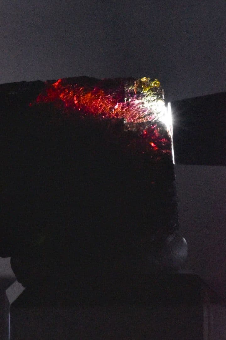 ナミビア エロンゴ産 ブラックフローライト