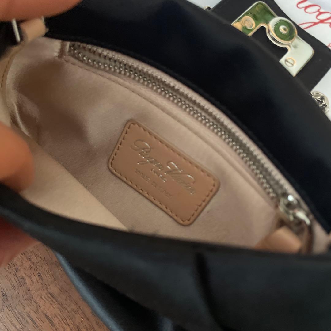 Roger Vivier 黒 サテン クラッチ　マイクロ
